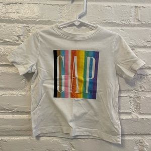 🌈 👶🏻Gap Baby Boy Tee - Size 3T
